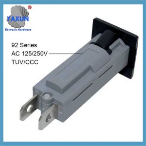 92 Serienmäßiger Leistungsschalter, 32 VDC, manueller Reset, Überlastschutz, Batterie